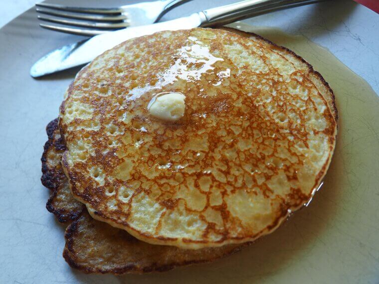 Buttermilk Pancakes or Hoecakes