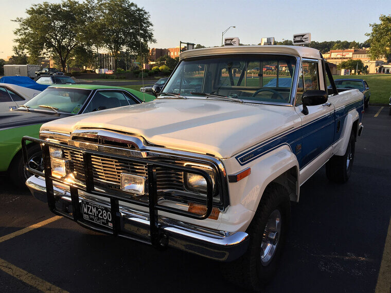 Jeep J-10 Honcho
