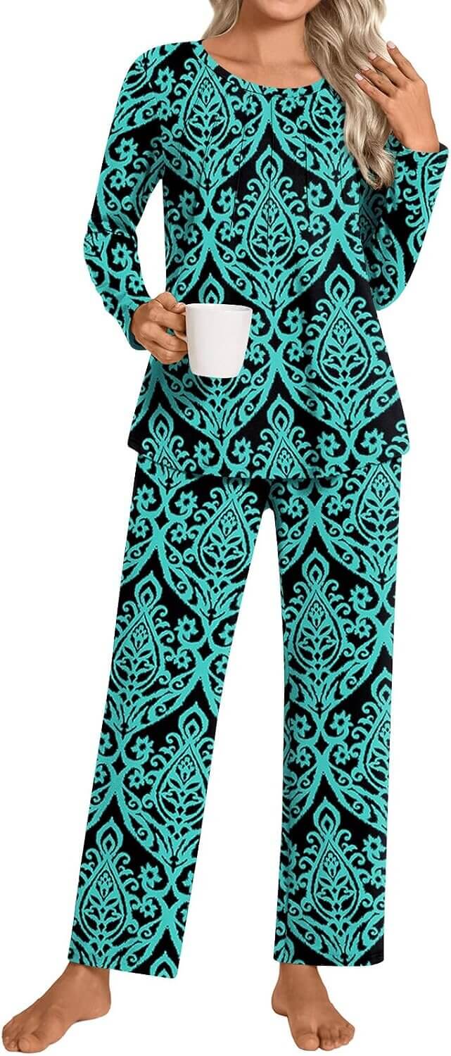 Women's Winter Pajama Set - Cozy Comfort for Cold Nights 