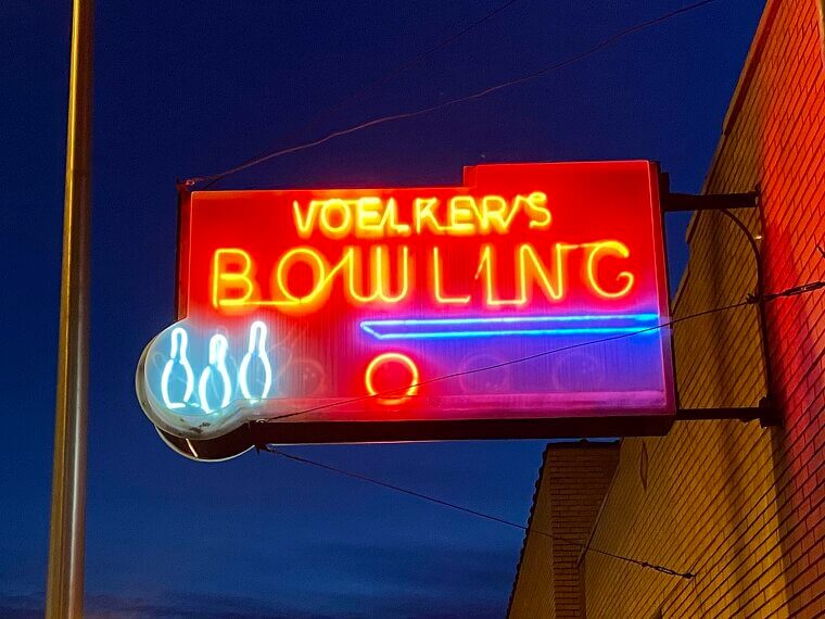 Bowling Alley Pinsetter