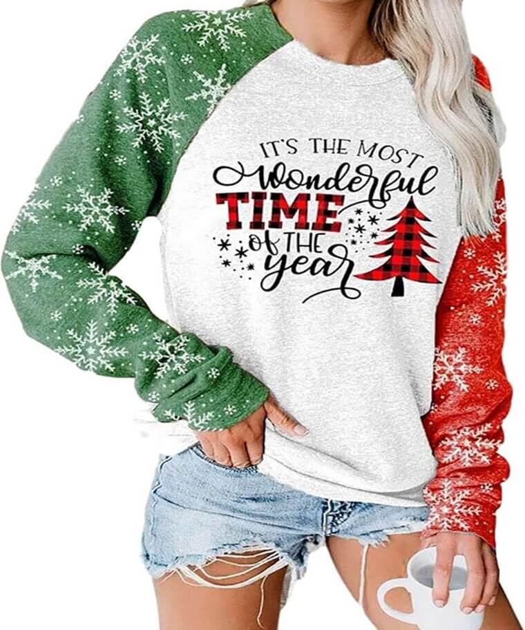 Merry Christmas Sweatshirt for Women - Festive and Cozy Style 