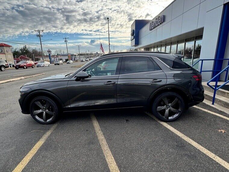 2025 Genesis GV70