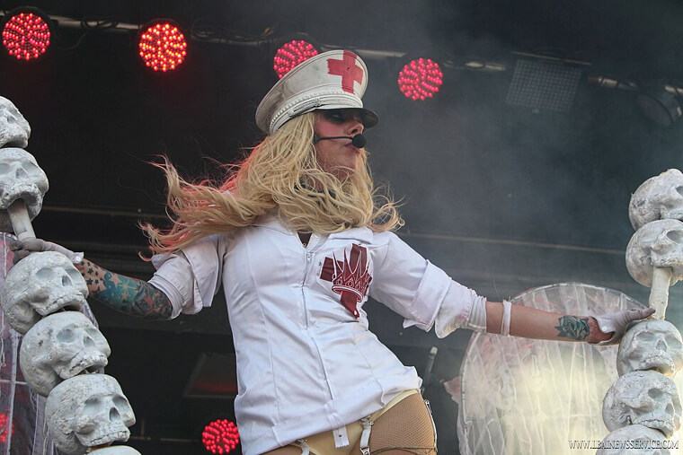 Maria Brink (In This Moment) - Theatrical Stage Visuals and Multi-Octave Screams