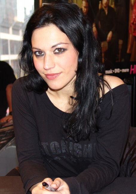 Cristina Scabbia (Lacuna Coil) - Dual-Vocal Gothic Harmonies and International Metal Crossover
