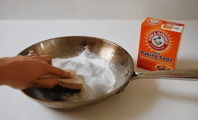 Deep Clean A "Ruined" Pan