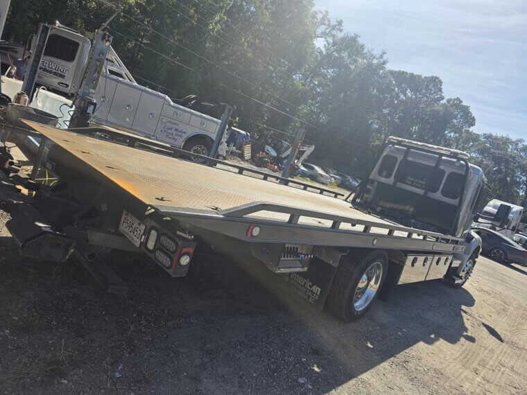 2022 Peterbilt 536 - $85,000