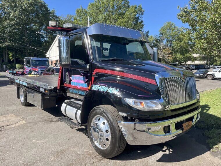 2021 INTERNATIONAL MV607 FLATBED - $57,500