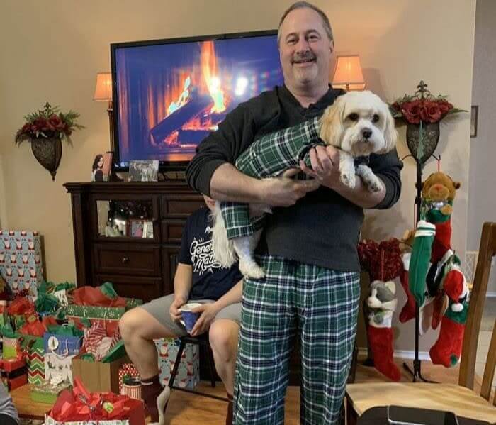 2匹目の犬は欲しくなかったのに、お揃いのパジャマを買っちゃいました