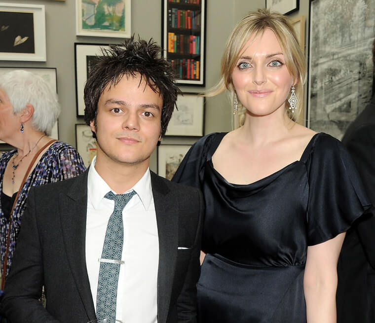 Jamie Cullum (5’4″) & Sophie Dahl (6ft) – 8 inches