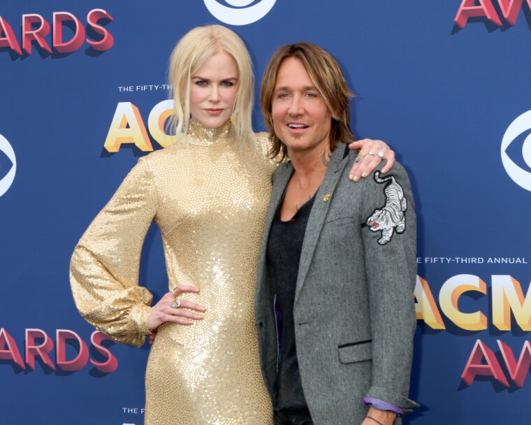 Nicole Kidman (5’11”) & Keith Urban (5’10”) – 1 inch