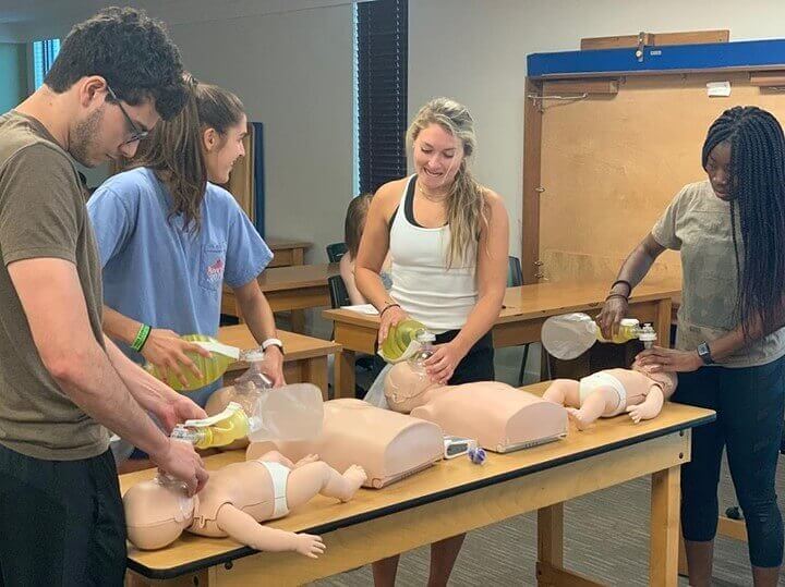 3 Músicas Famosas Que Têm A Batida Certa Para Reanimação Cardiorrespiratória