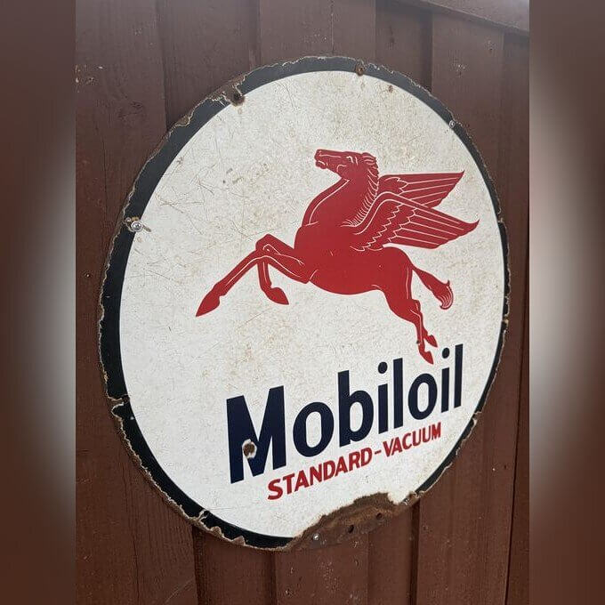 Flying Red Horse Mobil Pegasus Signs