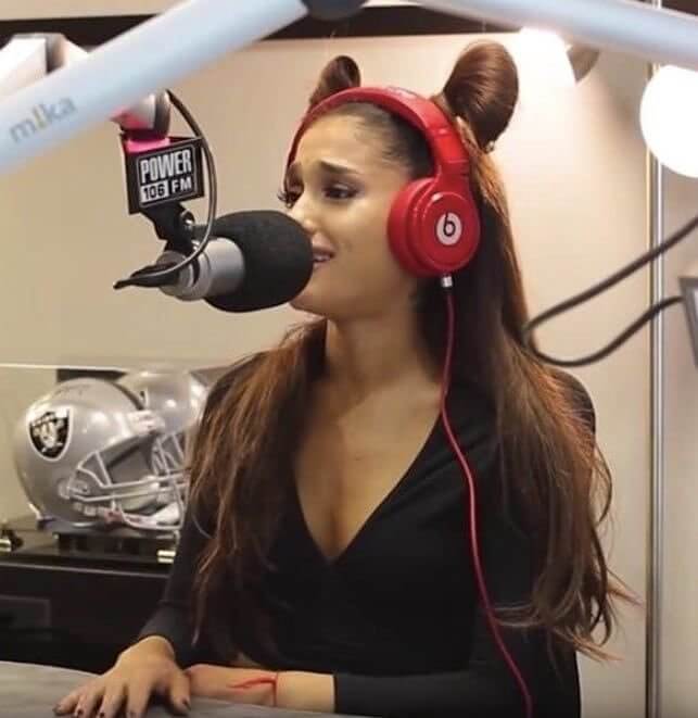 Ariana Shut Down a Sexist Interviewer