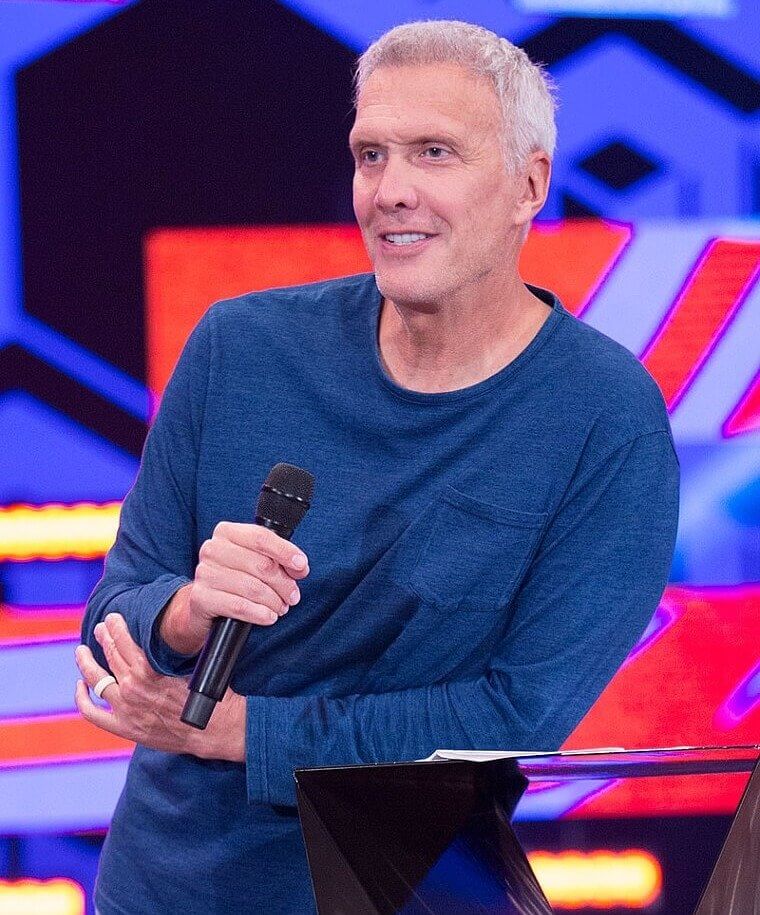 Valeur nette d'Ed Young : 11 millions de dollars