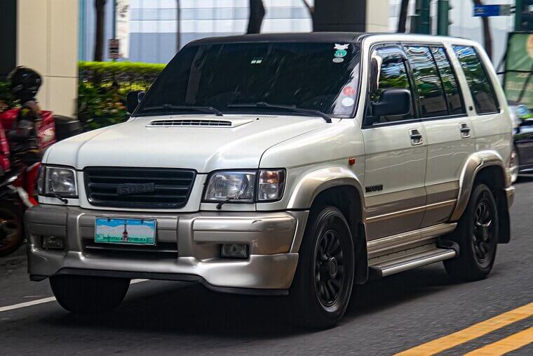 Isuzu Trooper (1983–2002)