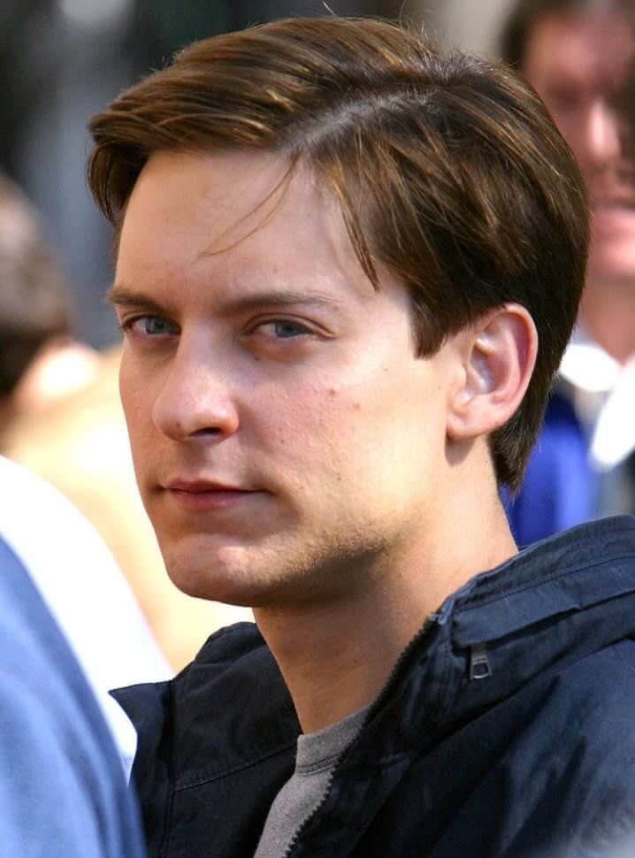 Tobey Maguire Is Rude To Waiters