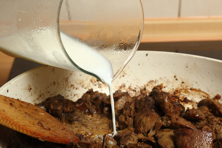 Pollo con leche