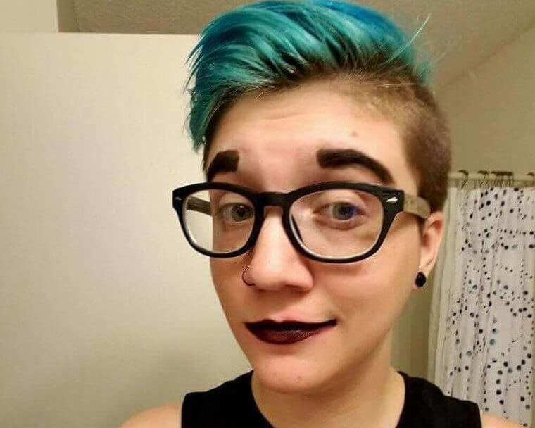 A Memorable Eyebrow Gap