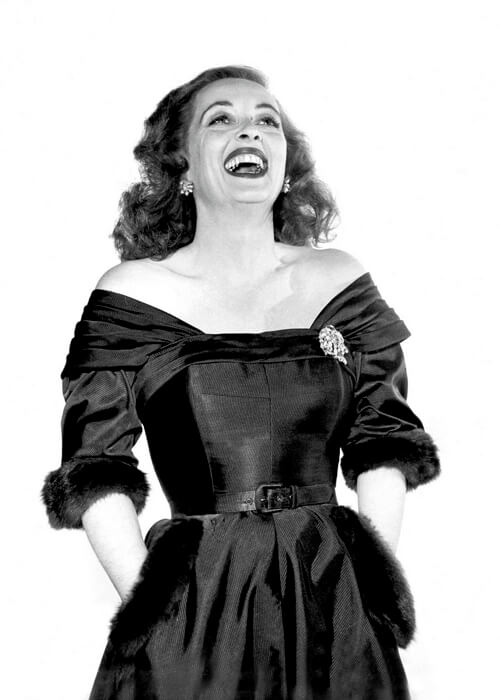 Bette Davis’s "All About Eve" Party Dress: The $30,000 Silhouette of Sophistication