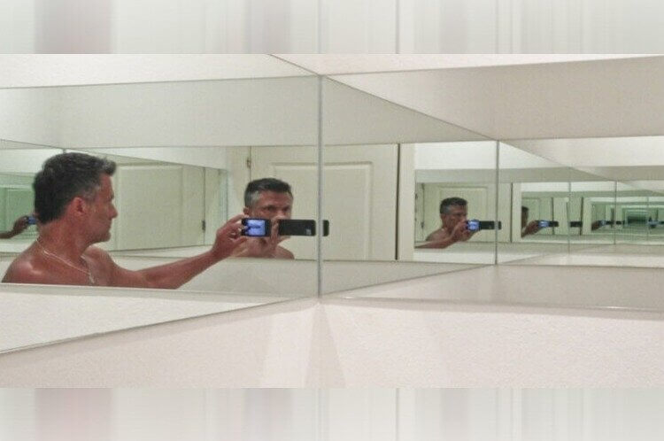 Mirror Placement for "Natural Light Cascades"