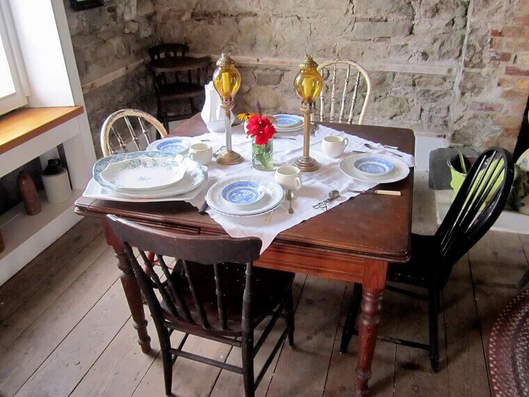 The "Community Table" for Social Neuro-Wellness