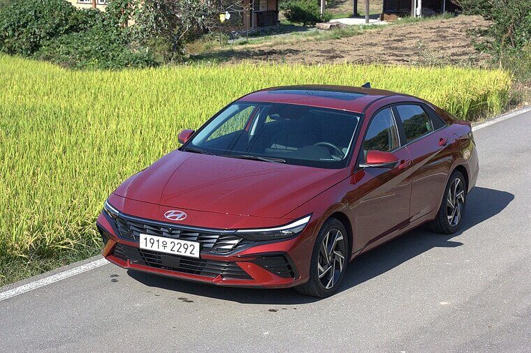 Hyundai Elantra Hybrid