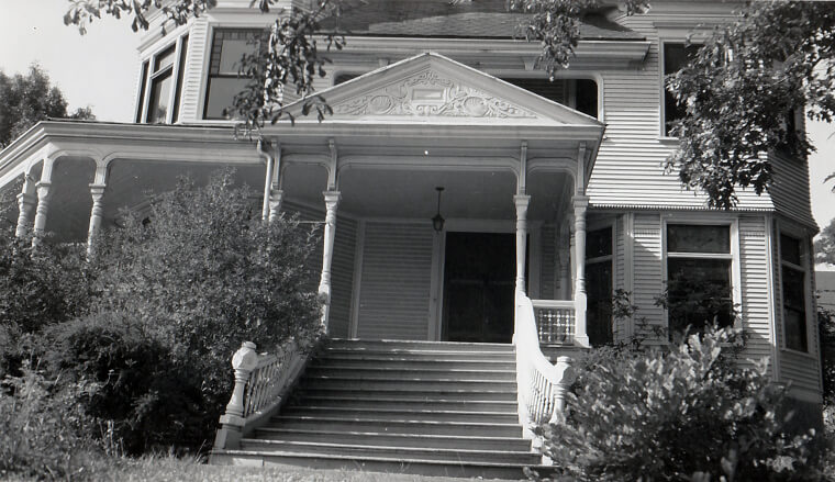 Spontaneous Front Porch Visits: The Original Social Media