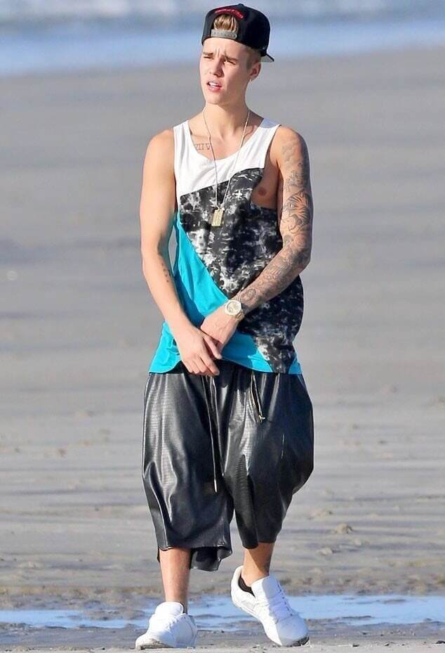 Justin Bieber Can't Find Pants That Fit Him