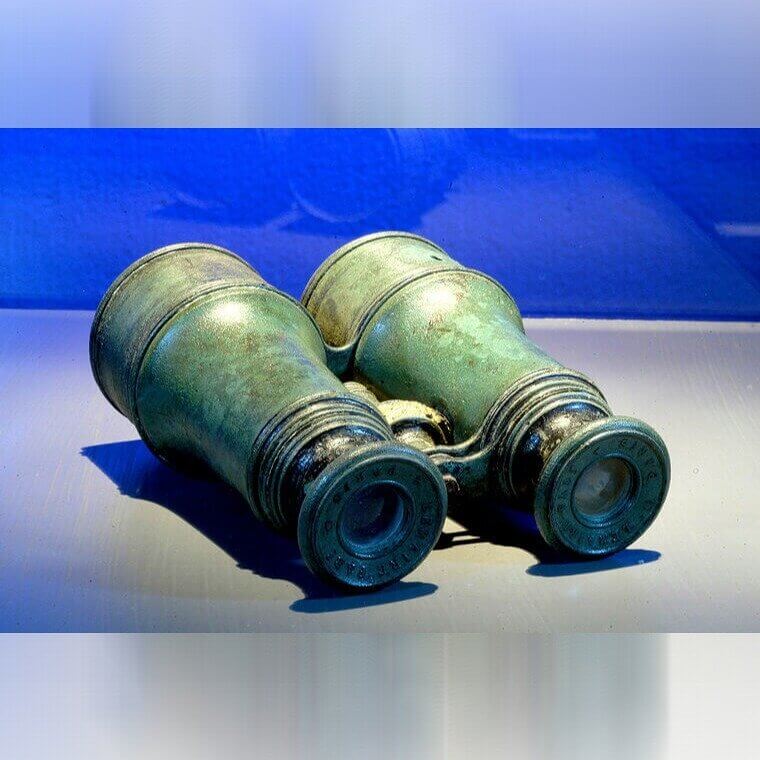 Binoculars That Didn't Change Fate