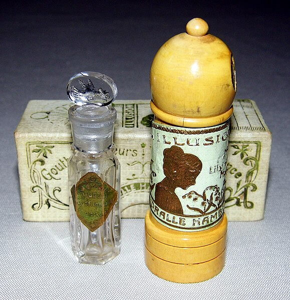 62 Perfect Perfume Vials