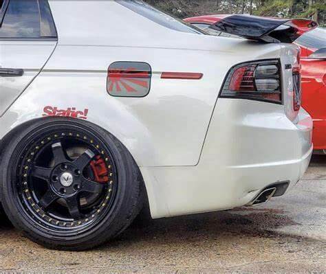 Oversized Rear Spoilers