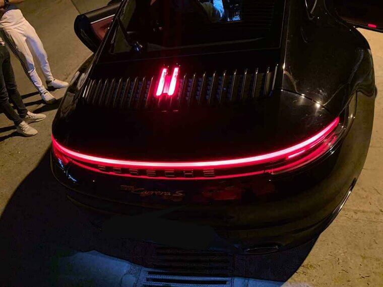 Horizontal Tail Lamp Bar