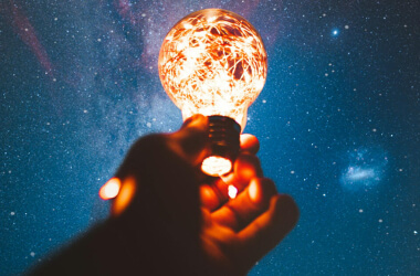 These Star Signs Are Most Likely to Fall in Love Fast