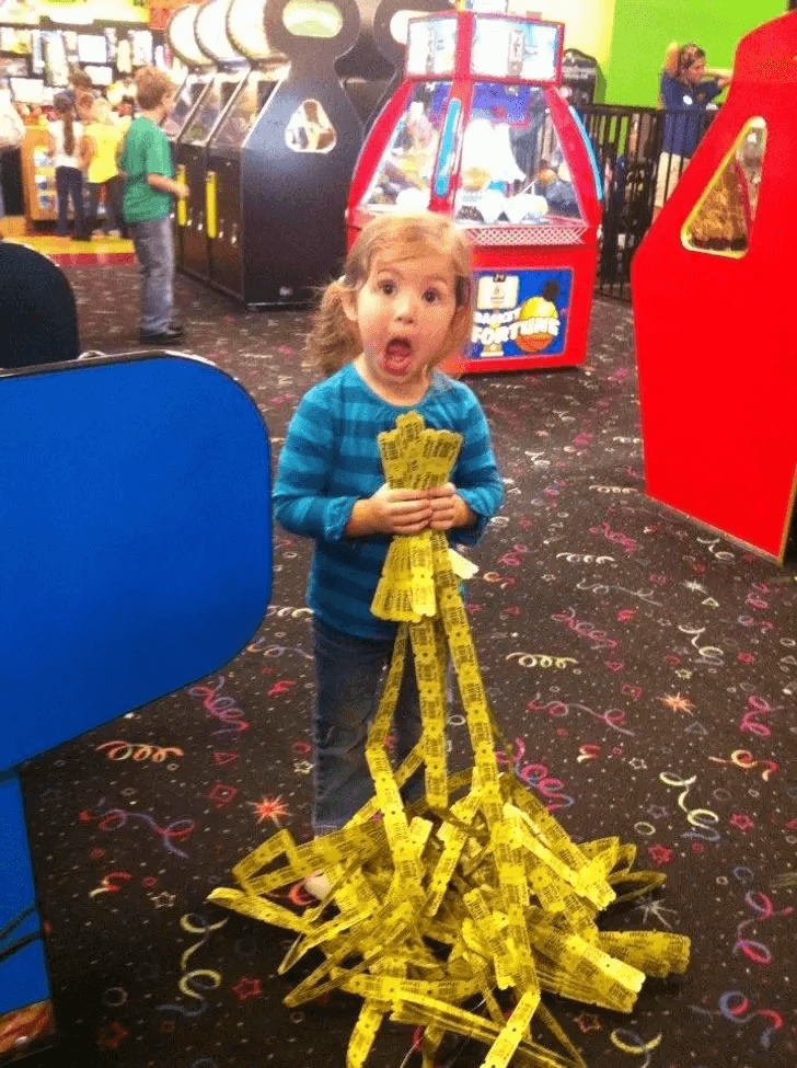 This Is One Way to Entertain a Toddler