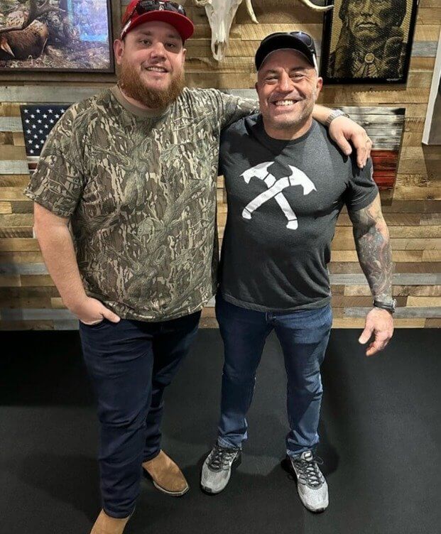 Джо Роган - 5'7"