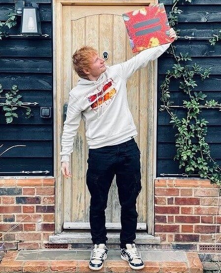 Эд Ширан - 5'8"