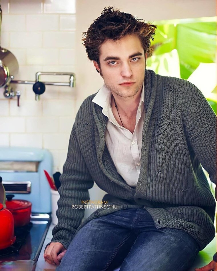 Robert Pattinson