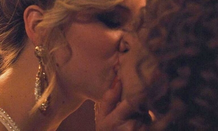 Jennifer Lawrence and Amy Adams Share An Unscripted Kiss