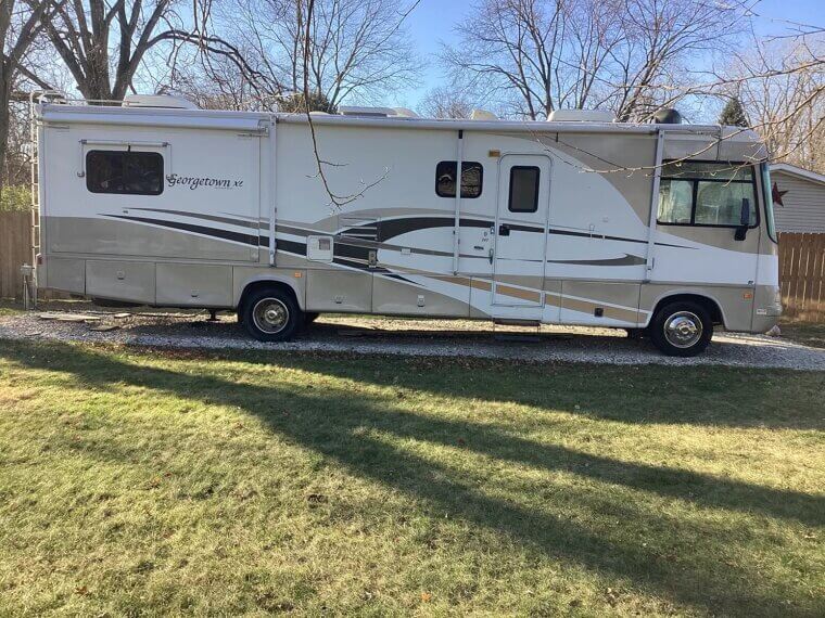 2005 Georgetown XL 342 Motorhome - $30,000