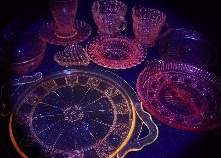 Pink Glass Sandwich Servers for Entertaining