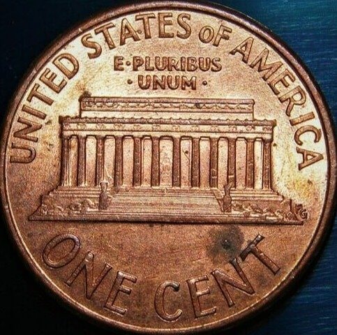 El centavo del Monumento de Lincoln de 1999 - 558 dólares (sin circulación)
