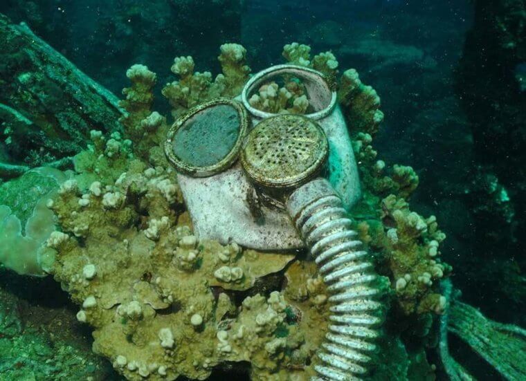 Remains Of A WW2 Battle Lie at the Bottom Of Chuuk Lagoon