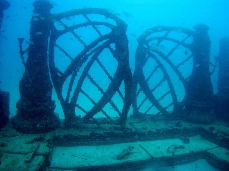 The Neptune Memorial Reef Is A Spooky Underwater Cemetery