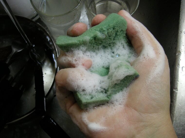 De-Grime Your Sponges