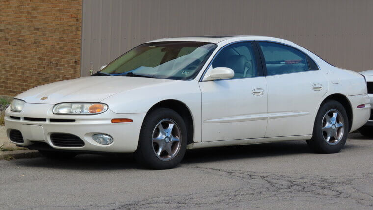 Oldsmobile Aurora