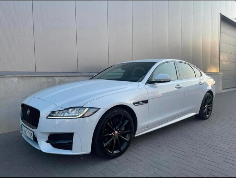 Jaguar XF