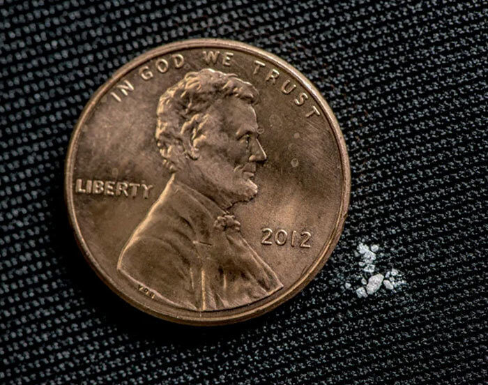 Uma dose letal de fentanil, moeda para escala