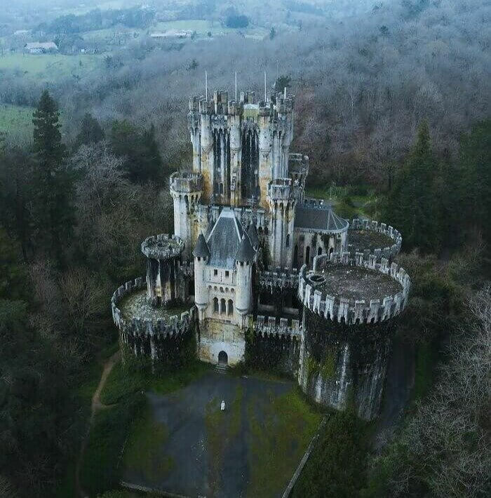 Este castelo espanhol já viu dias melhores