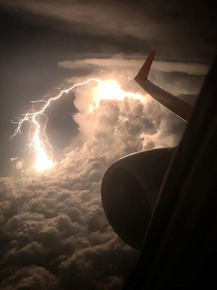 Tempestades vistas de cima são muito assustadoras