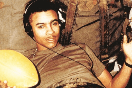 Berømte stjerner som modig har tjent landet sitt i militæret